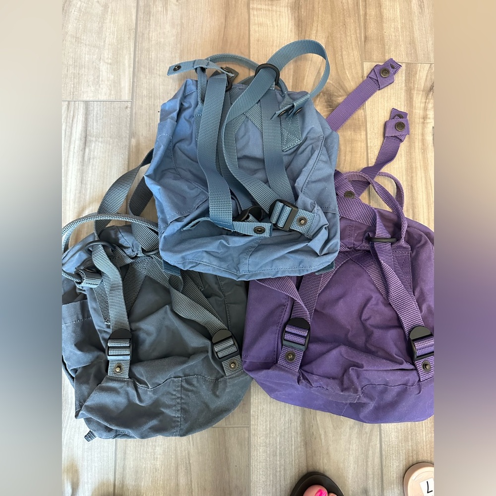 Fjallraven Kanken Mini - 2 Colors LEFT - 30$ EACH - Picture 2 of 8